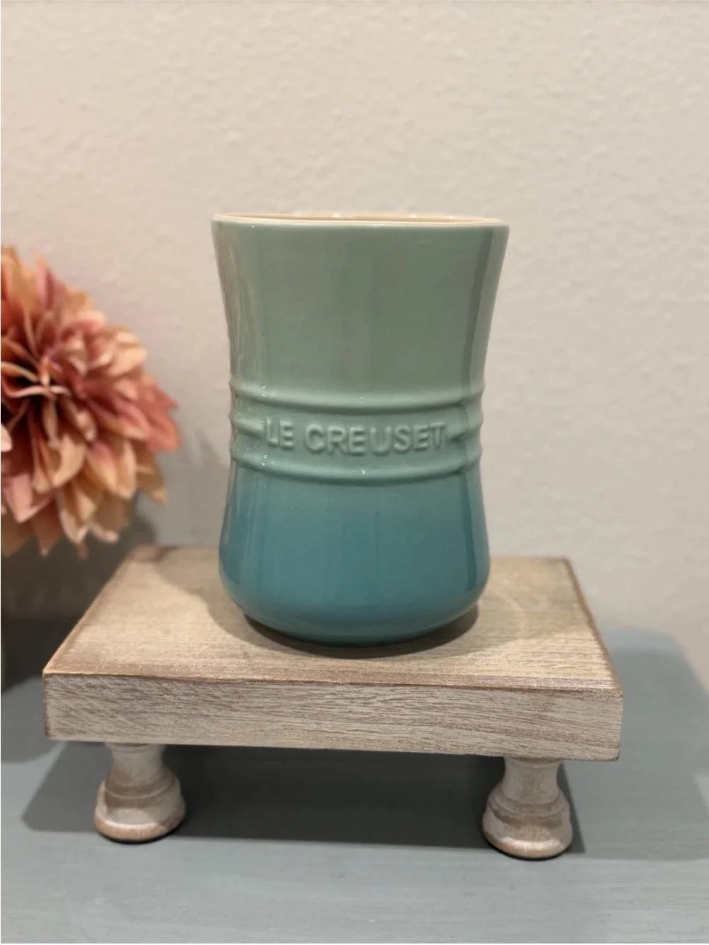 Le Creuset Stoneware 1.1L Utensil Crock Cool Mint NWT
